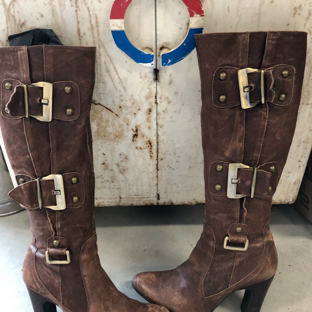 Ultra distressed brown real leather boot with brass buckle accents